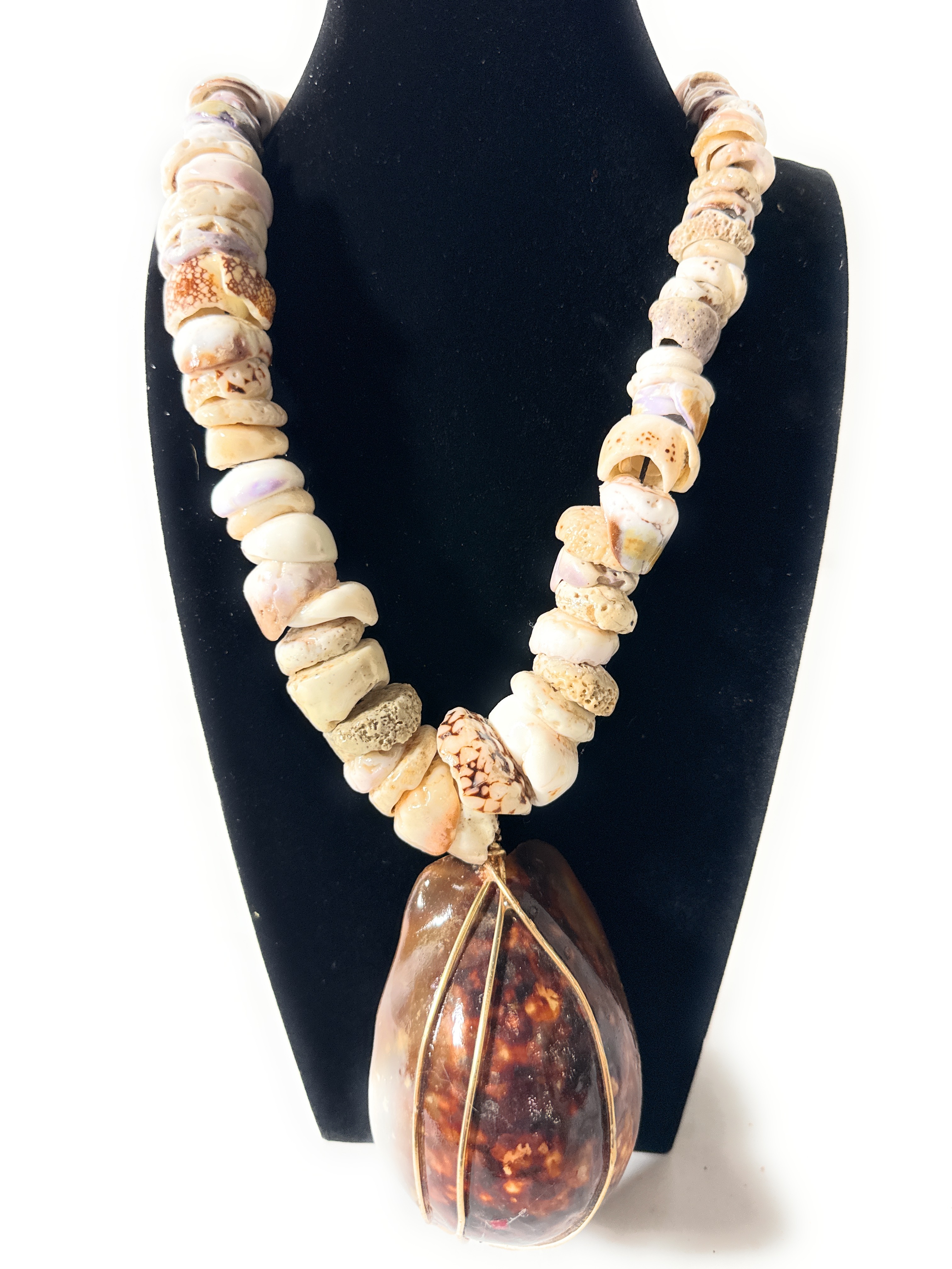 Necklace Puka shell with large cowrie shell